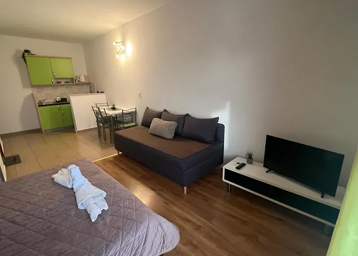 Apartments Mateljak