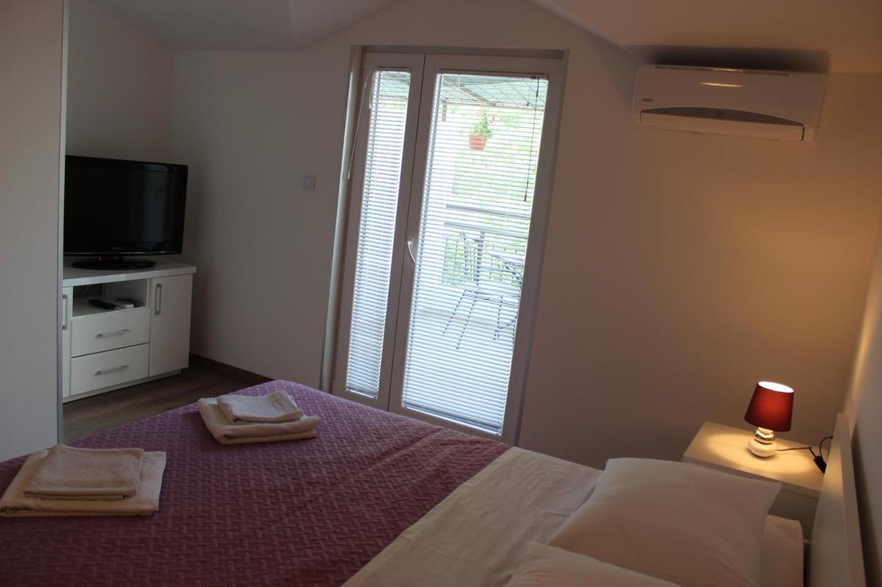 Mateljak Apartma Gradac (Split-Dalmatia)